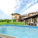4 Bedroom Lovely In Сasa de vacaciones