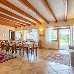 Сasa de vacaciones 4 Bedroom Lovely In Lequio Tanaro