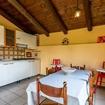 4 Bedroom Lovely In Сasa de vacaciones