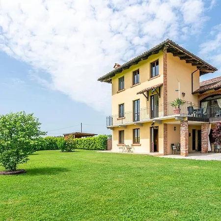Сasa de vacaciones 4 Bedroom Lovely In Lequio Tanaro